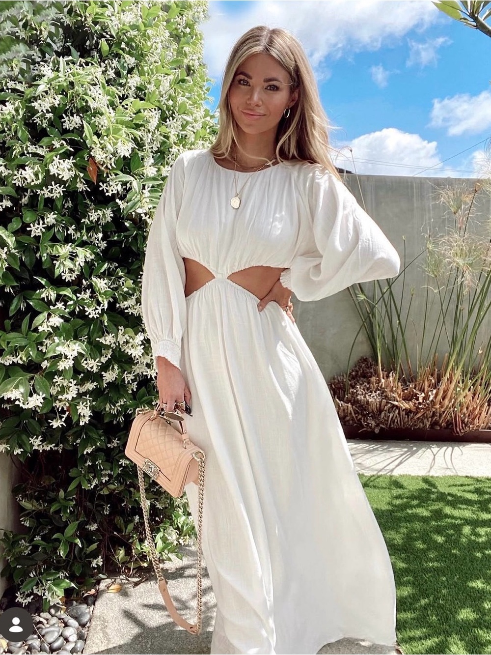 NWOT Elegant White Cutout Long Sleeve Maxi Dress - Size L